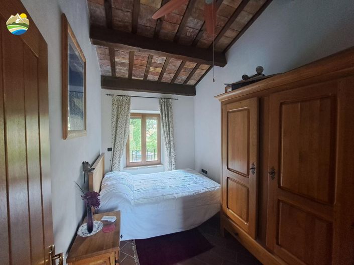 Image No.37-3 Bed Country House for sale