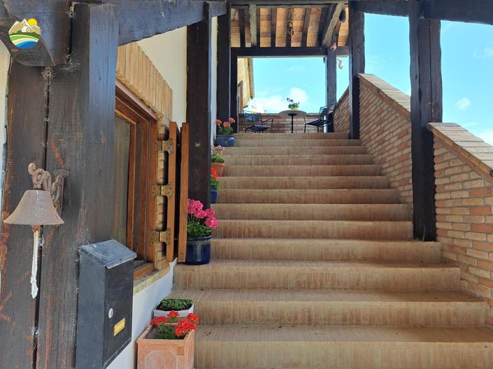 Image No.5-3 Bed Country House for sale