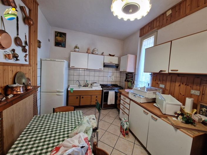 Image No.11-2 Bed Country House for sale