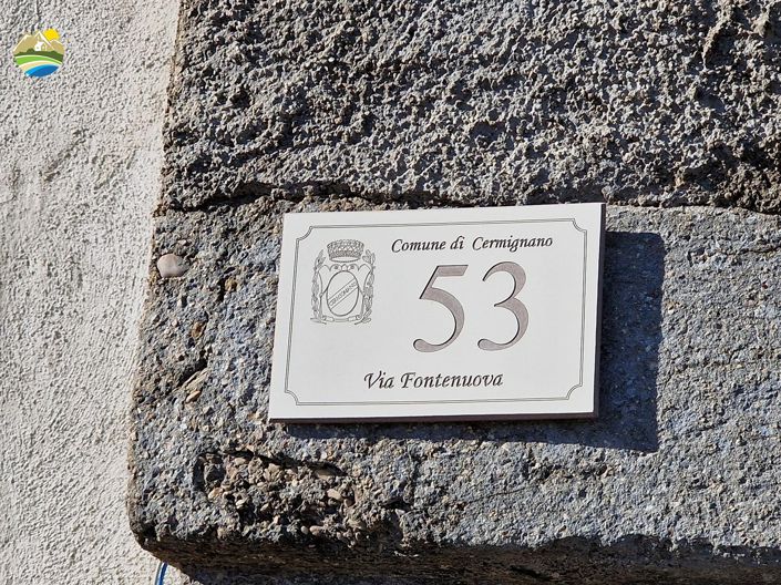 Image No.8-2 Bed Country House for sale