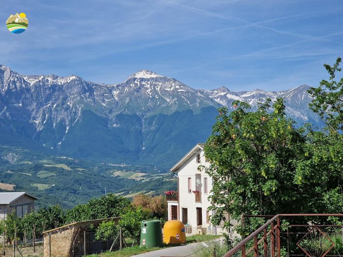 Image No.10-2 Bed Country House for sale