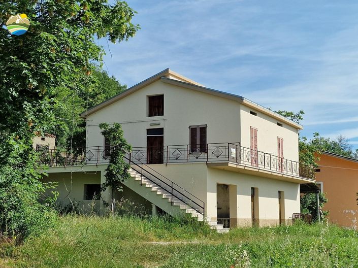 Image No.12-2 Bed Country House for sale