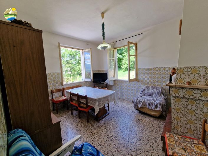 Image No.19-2 Bed Country House for sale