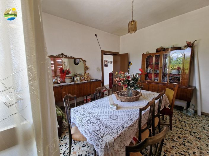 Image No.20-2 Bed Country House for sale