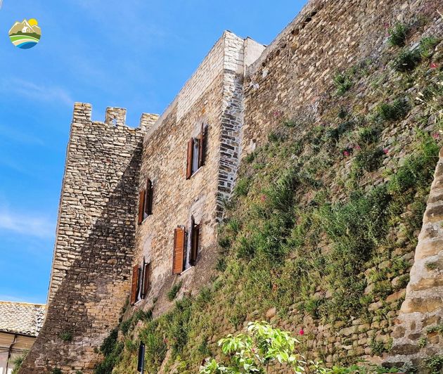 Image No.9-3 Bed Townhouse for sale