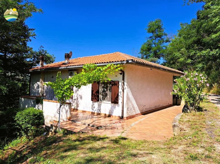 Image No.2-2 Bed Country House for sale