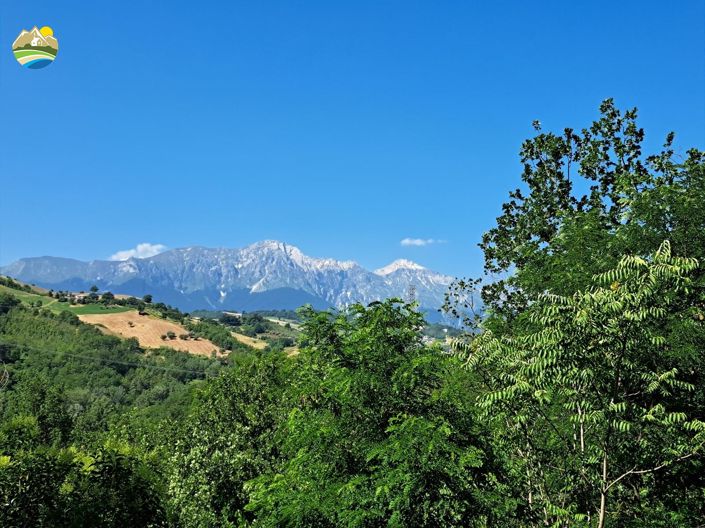 Image No.29-2 Bed Country House for sale