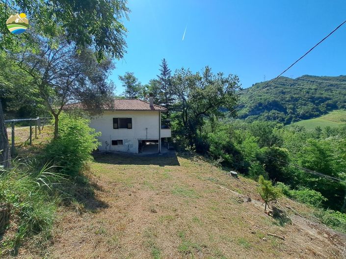 Image No.30-2 Bed Country House for sale