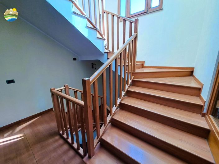 Image No.23-8 Bed Villa for sale