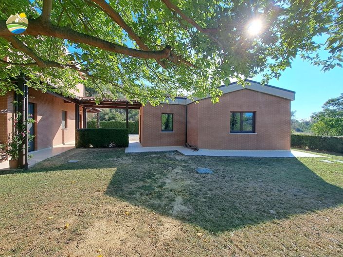 Image No.4-4 Bed Villa for sale