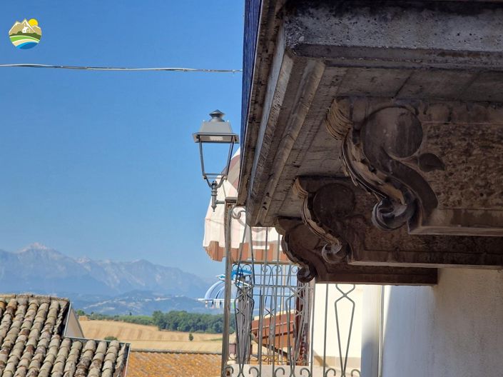 Image No.11-3 Bed Townhouse for sale