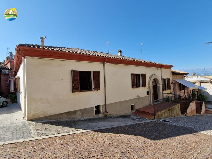 Image No.3-3 Bed Townhouse for sale