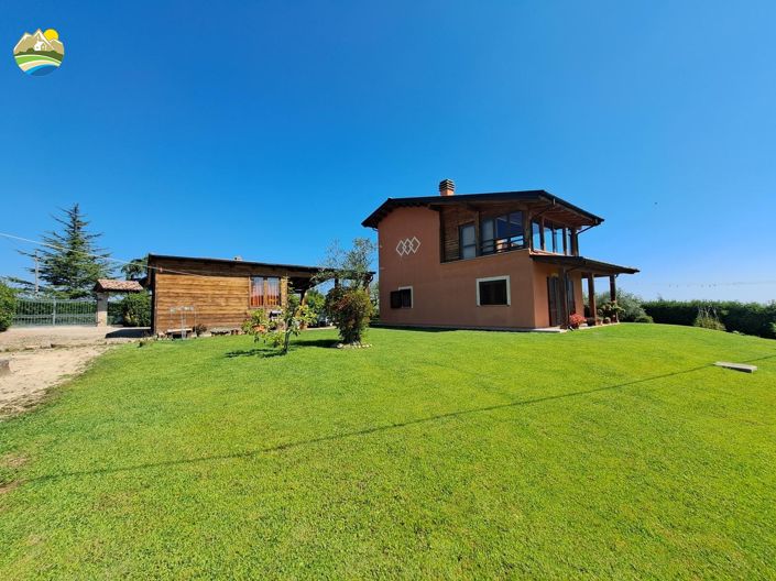 Image No.3-3 Bed Villa for sale