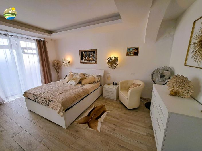 Image No.15-2 Bed Apartment for sale