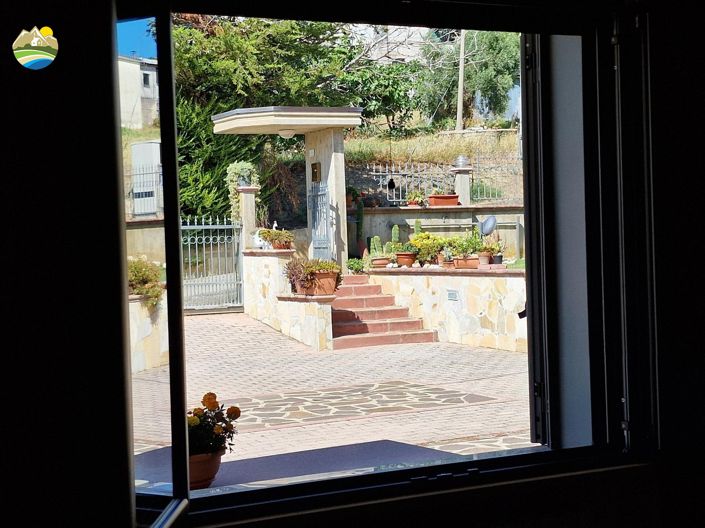 Image No.22-Maison de campagne de 3 chambres à vendre à Castilenti