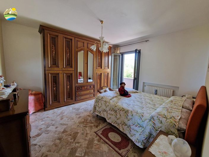 Image No.27-Maison de campagne de 3 chambres à vendre à Castilenti