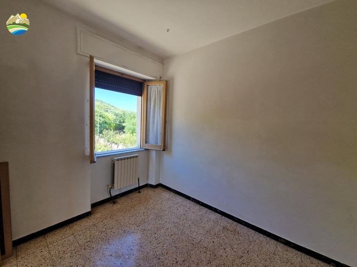 Image No.24-3 Bed Country House for sale