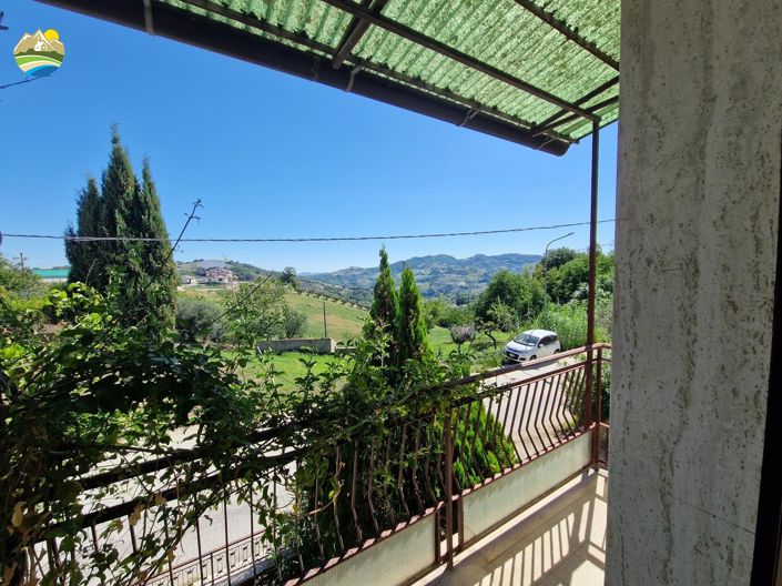 Image No.26-3 Bed Country House for sale