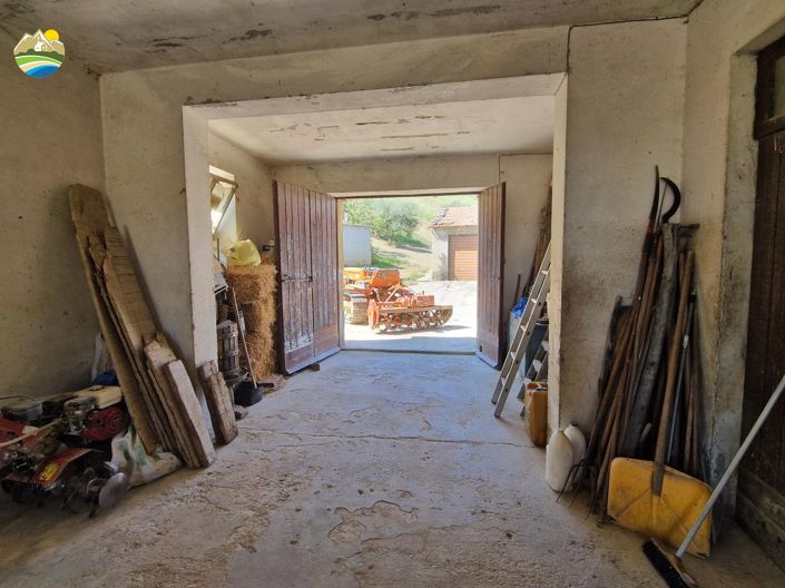 Image No.33-3 Bed Country House for sale