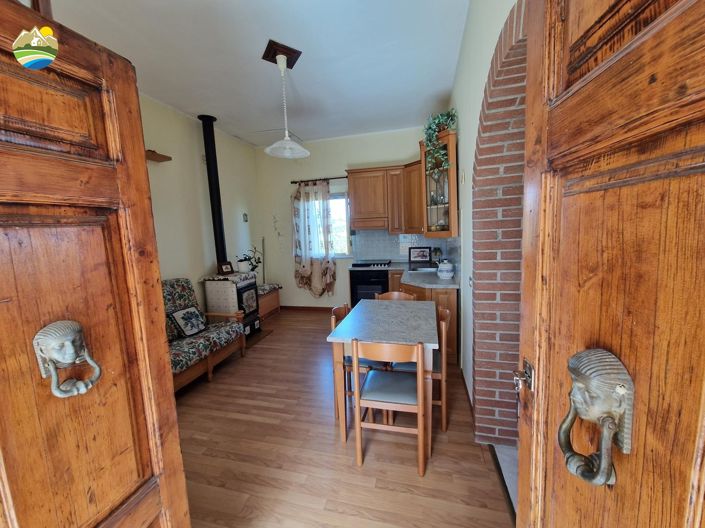 Image No.11-3 Bed Country House for sale