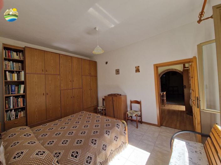 Image No.13-3 Bed Country House for sale