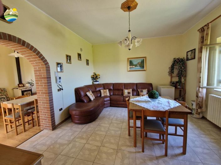 Image No.16-3 Bed Country House for sale