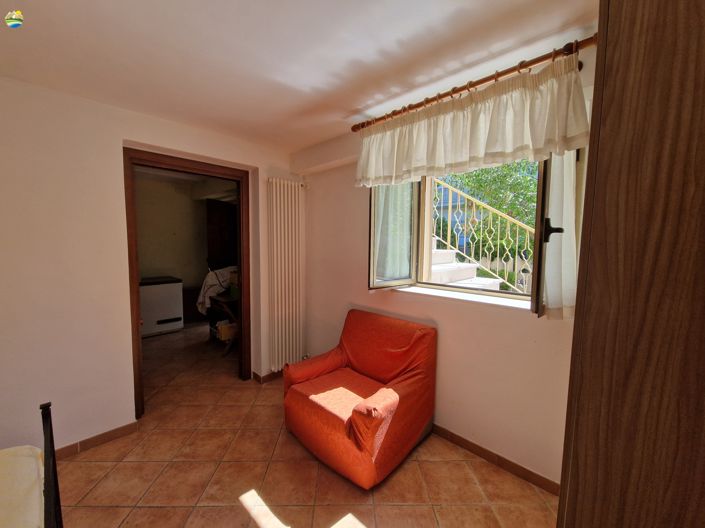 Image No.29-3 Bed Country House for sale