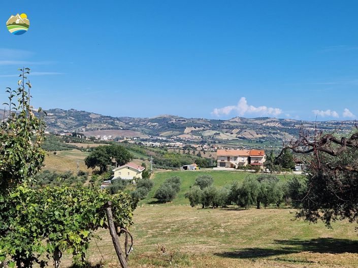 Image No.34-3 Bed Country House for sale