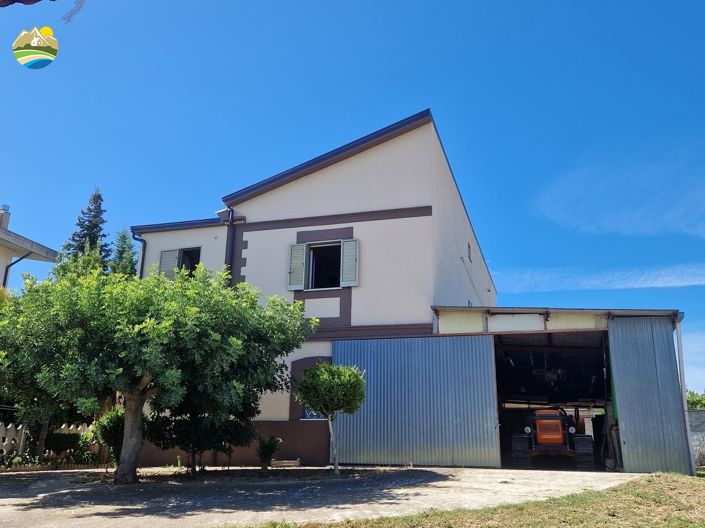 Image No.7-3 Bed Country House for sale