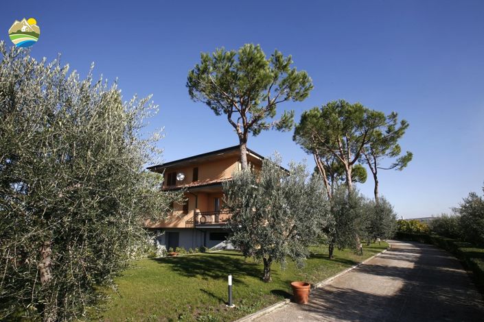 Image No.16-5 Bed Villa for sale