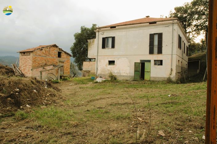 Image No.2-Maison de campagne à vendre à Castellalto