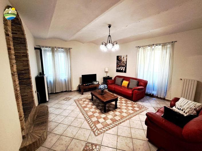 Image No.12-Maison de ville de 3 chambres à vendre à Penne