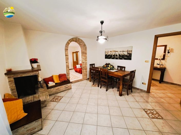 Image No.7-Maison de ville de 3 chambres à vendre à Penne