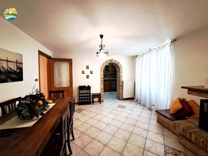 Image No.9-Maison de ville de 3 chambres à vendre à Penne