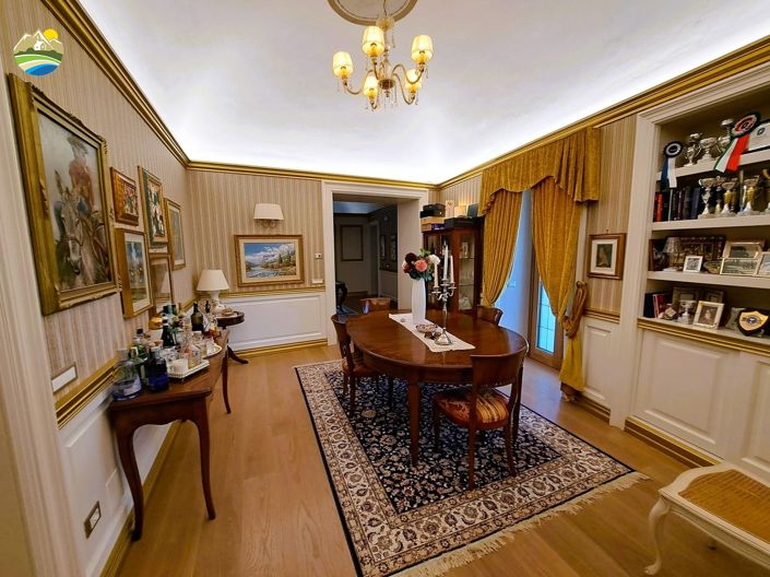 Image No.23-4 Bed Townhouse for sale