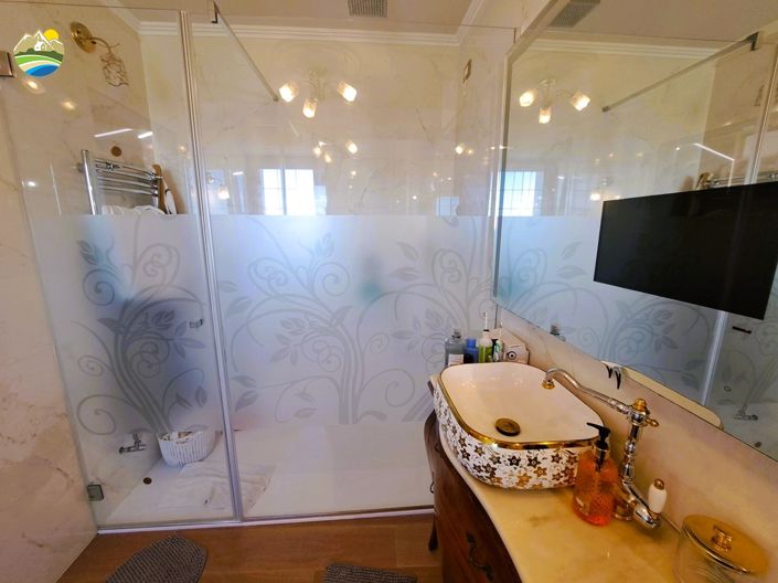 Image No.39-4 Bed Townhouse for sale