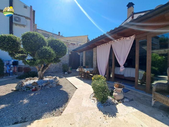 Image No.52-4 Bed Townhouse for sale