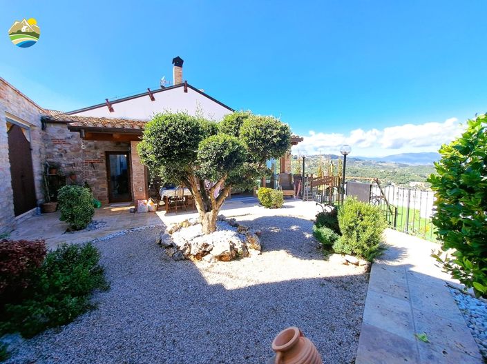 Image No.54-4 Bed Townhouse for sale