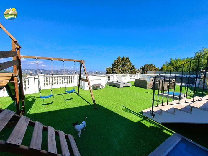 Image No.57-4 Bed Townhouse for sale