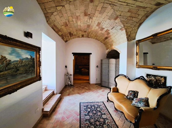 Image No.7-4 Bed Townhouse for sale