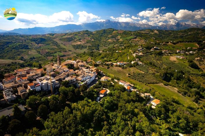 Image No.69-4 Bed Townhouse for sale