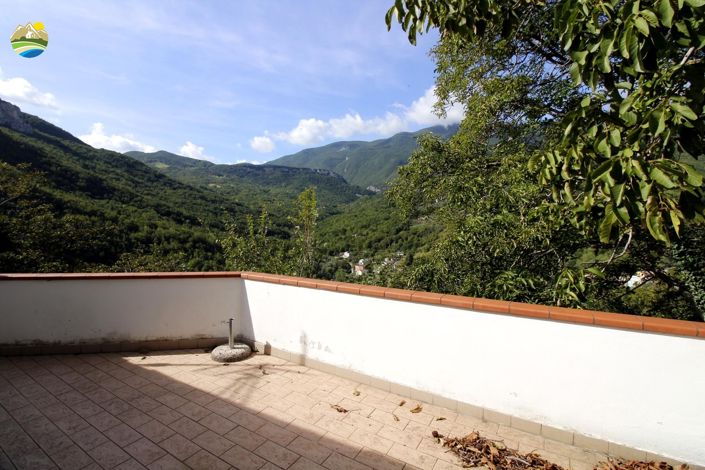 Farindola, Country House