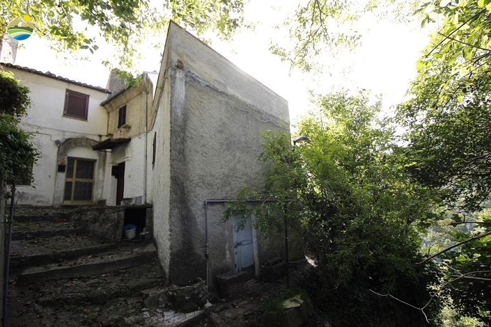 Image No.35-2 Bed Country House for sale