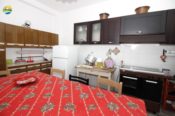 Image No.14-4 Bed Country House for sale