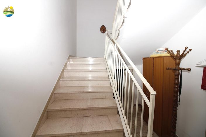 Image No.16-4 Bed Country House for sale