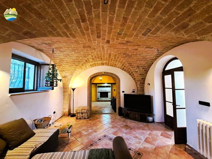 Image No.16-Maison de campagne de 4 chambres à vendre à Atri