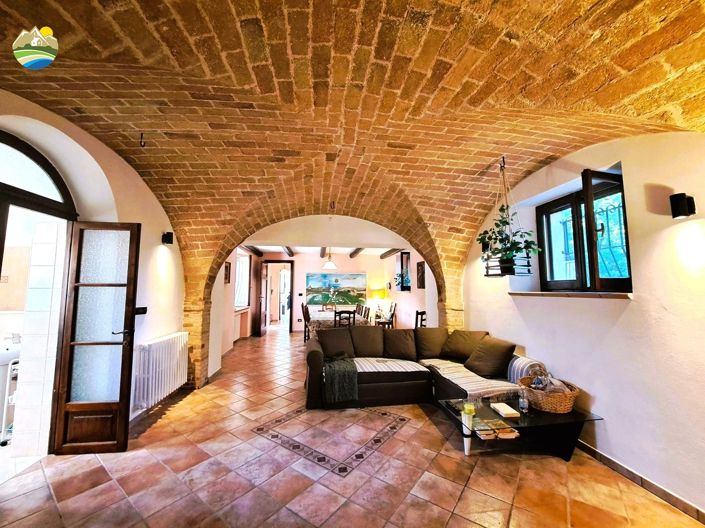 Image No.20-Maison de campagne de 4 chambres à vendre à Atri