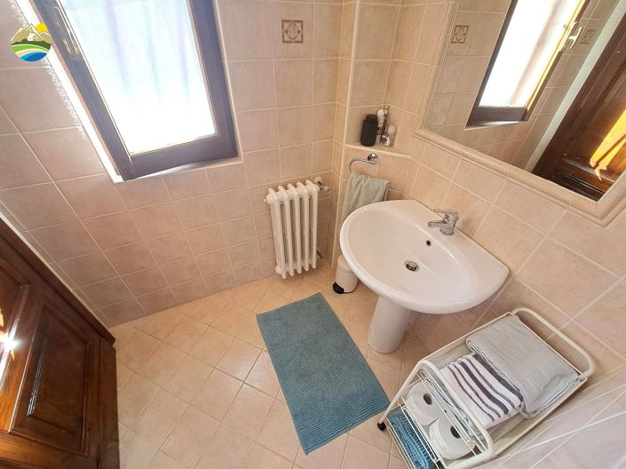 Image No.23-Maison de campagne de 4 chambres à vendre à Atri