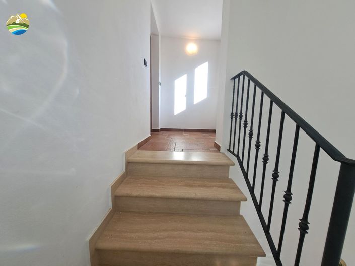 Image No.24-Maison de campagne de 4 chambres à vendre à Atri