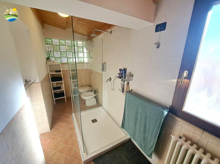 Image No.32-Maison de campagne de 4 chambres à vendre à Atri